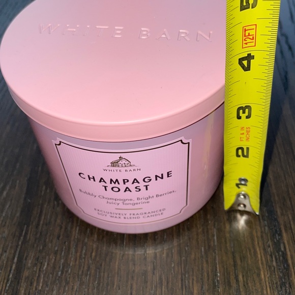 White Barn Champagne Toast Candle - Picture 9 of 10